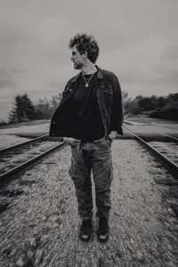 Tyler Hilton