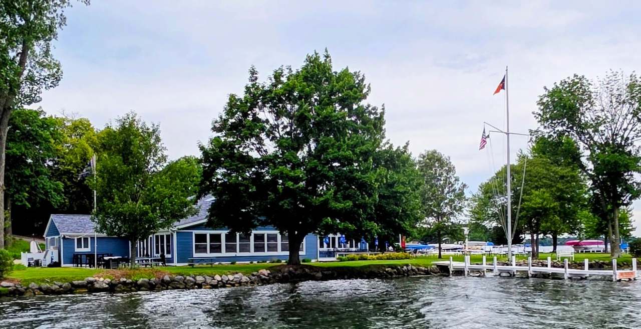Delavan Lake Yacht Club — photo 1