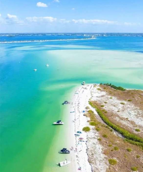 Island Breeze Pontoon Rentals