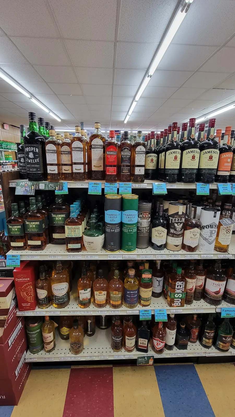 Otto's Wine & Spirits of Cedarburg — photo 3