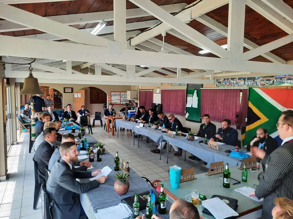 Round Table Ballito 221