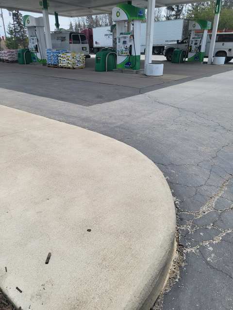 bp (N Port Washington Rd) — photo 3