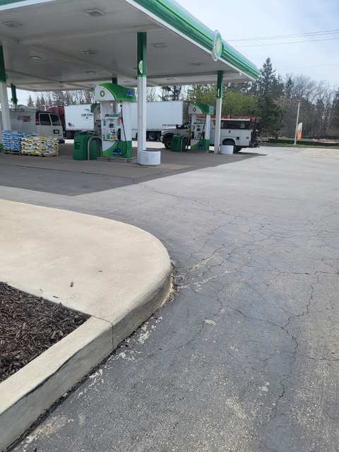bp (N Port Washington Rd) — photo 5