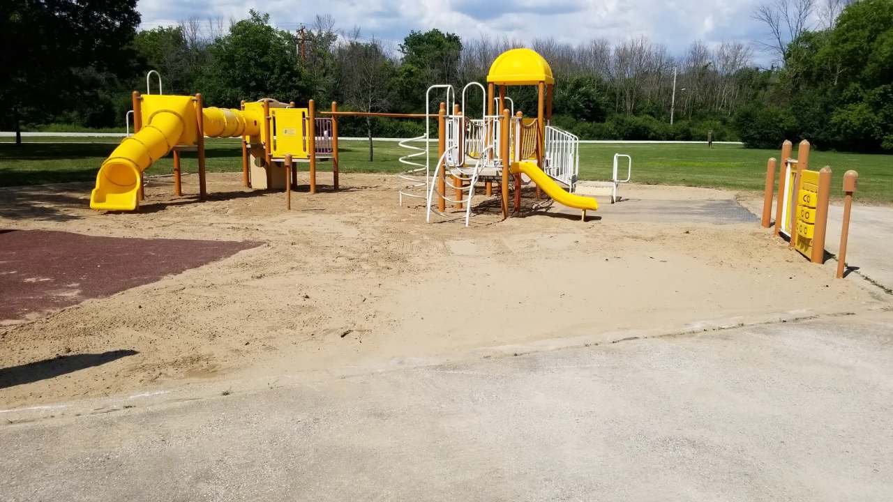 Alan Kulwicki Park | Managed by the City of Greenfield — photo 3