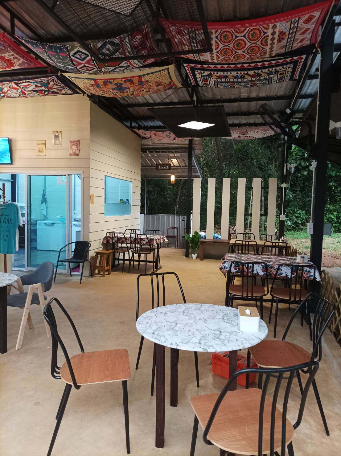 Mono's Terrace Food&Drinks — photo 1