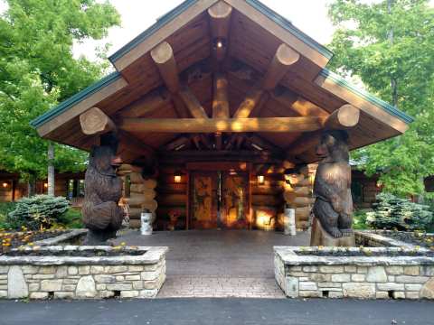 The Log Den — photo 3