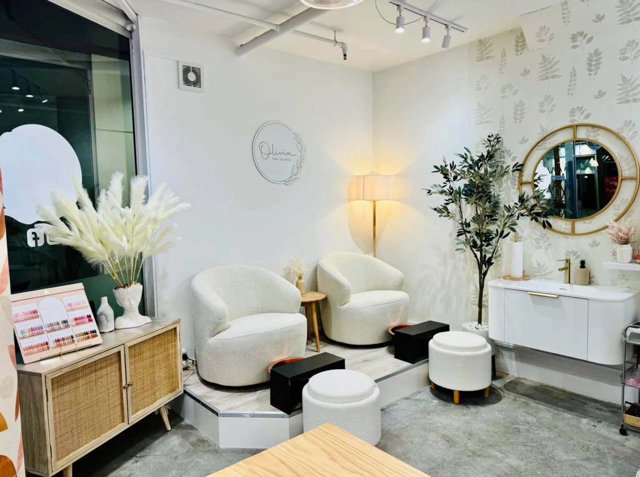 Olivia Nail Lounge 2 (crn Manners & Willis street ) — photo 1