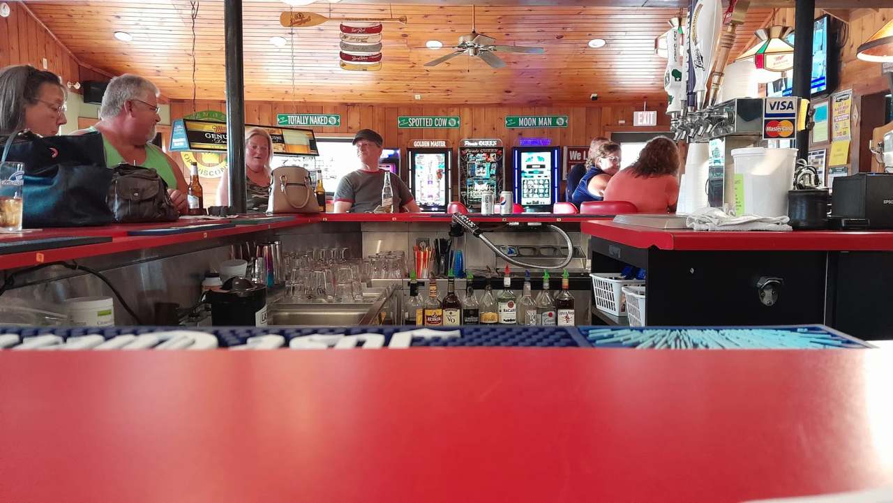 Corner Bar and Grill — photo 1