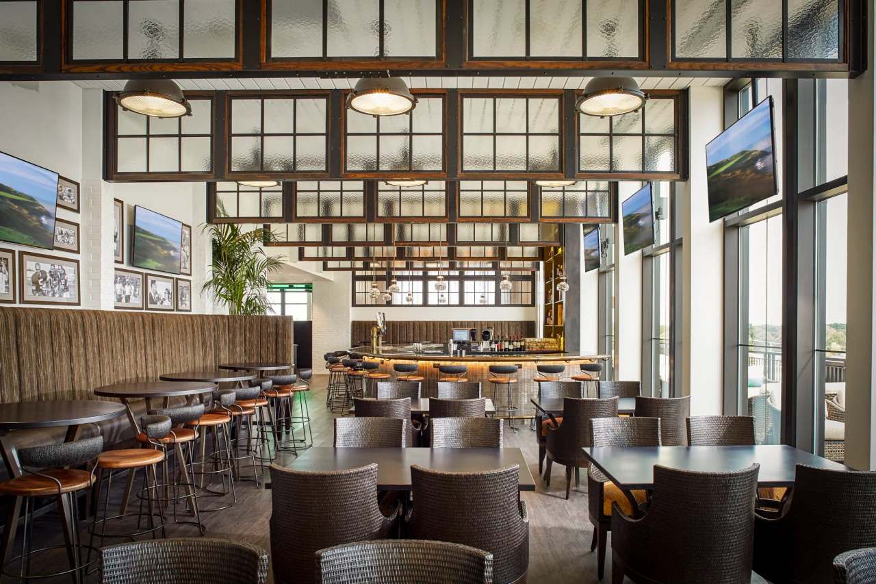Taverne in the Sky — photo 1