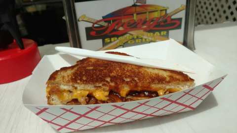 Ferg's Sports Bar & Grill — photo 2