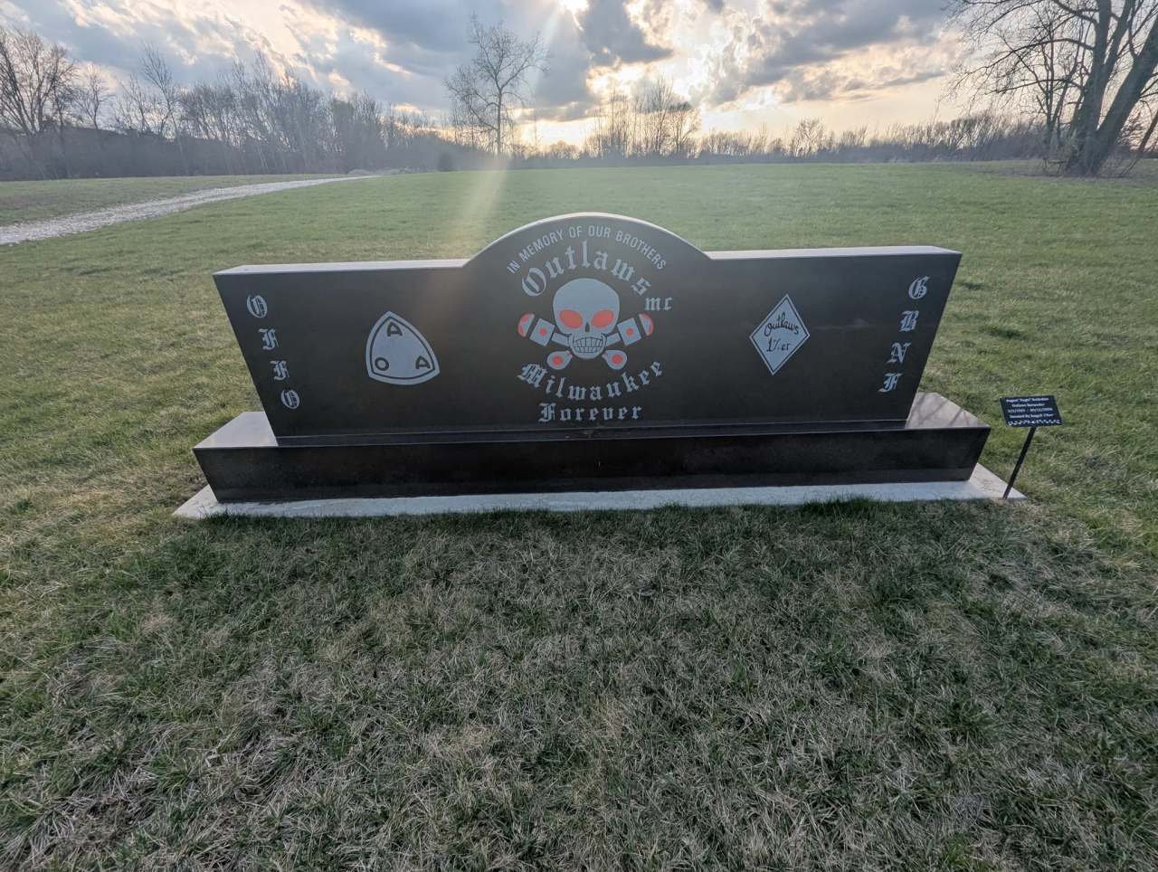 Chapel Hill Memorial Park — photo 2
