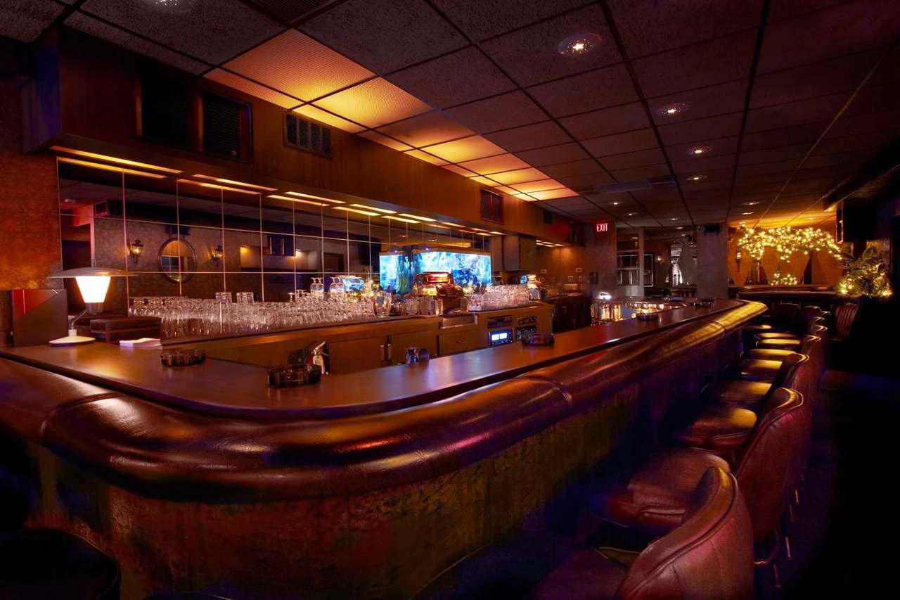 Bryant's Cocktail Lounge — photo 1