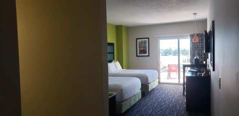 Shephard's Beach Resort — photo 2