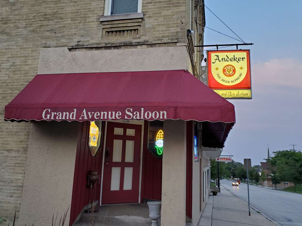 Grand Avenue Saloon