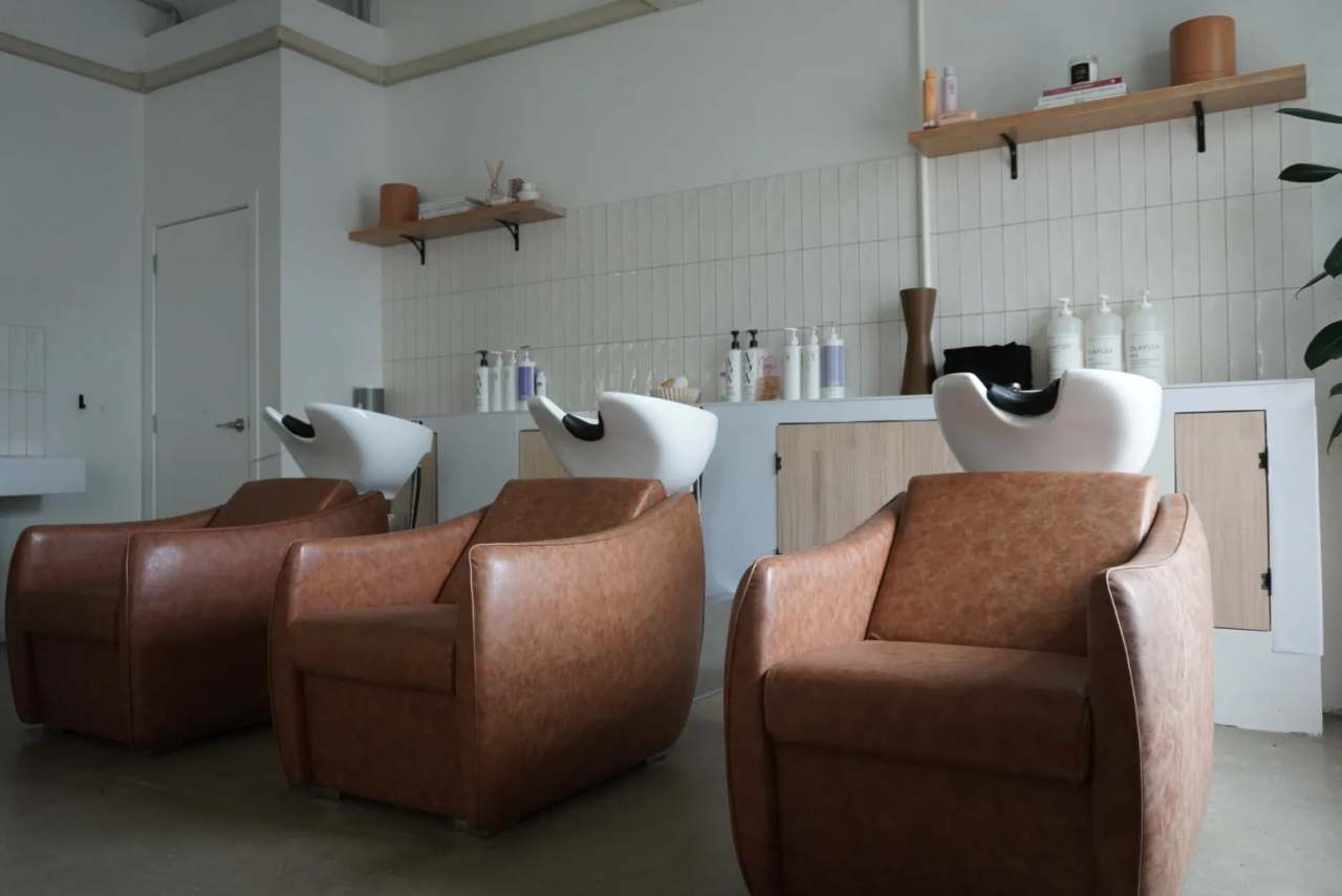 Z and Co Hair Boutique — photo 1