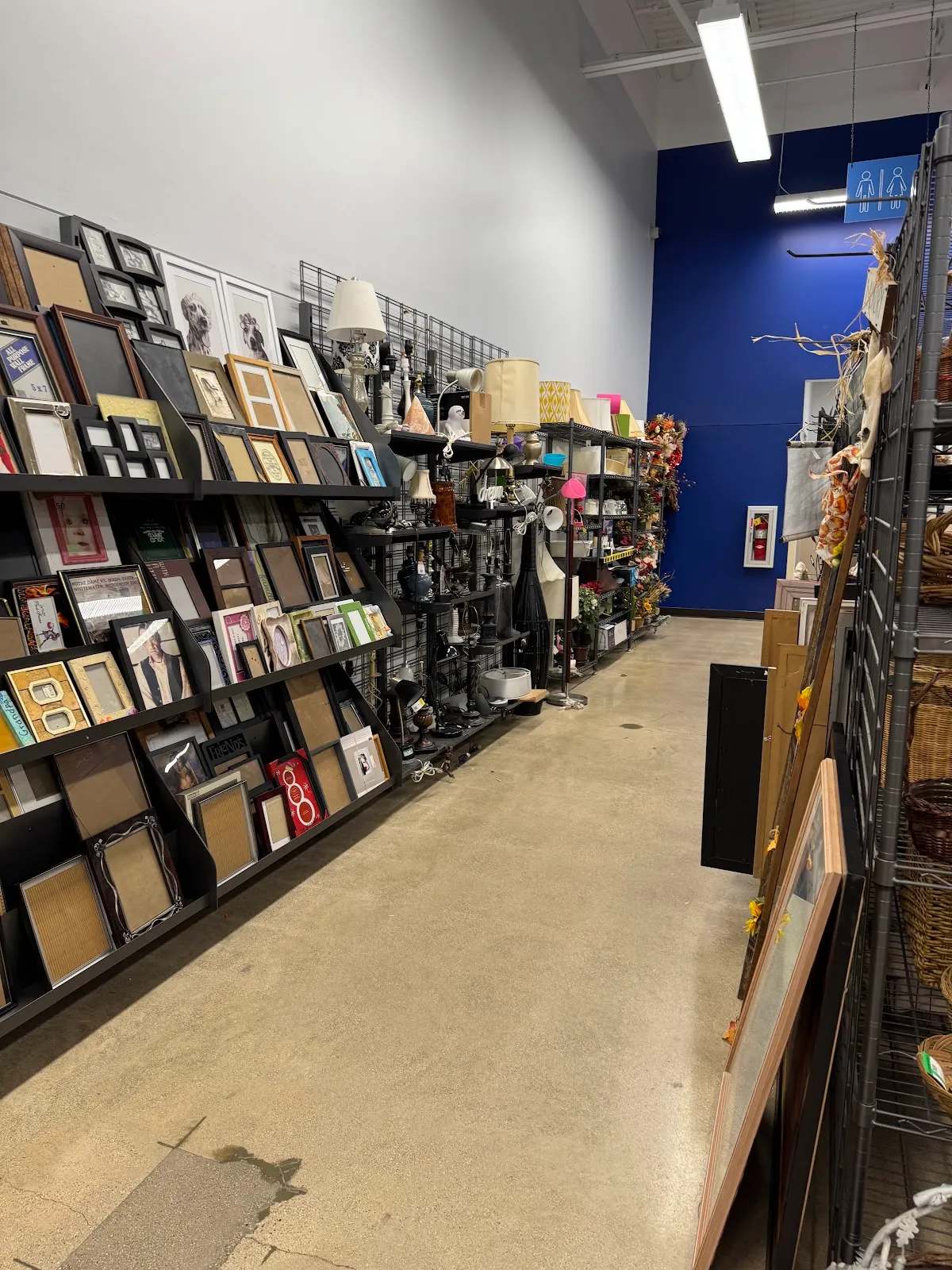 Goodwill Store & Donation Center — photo 3