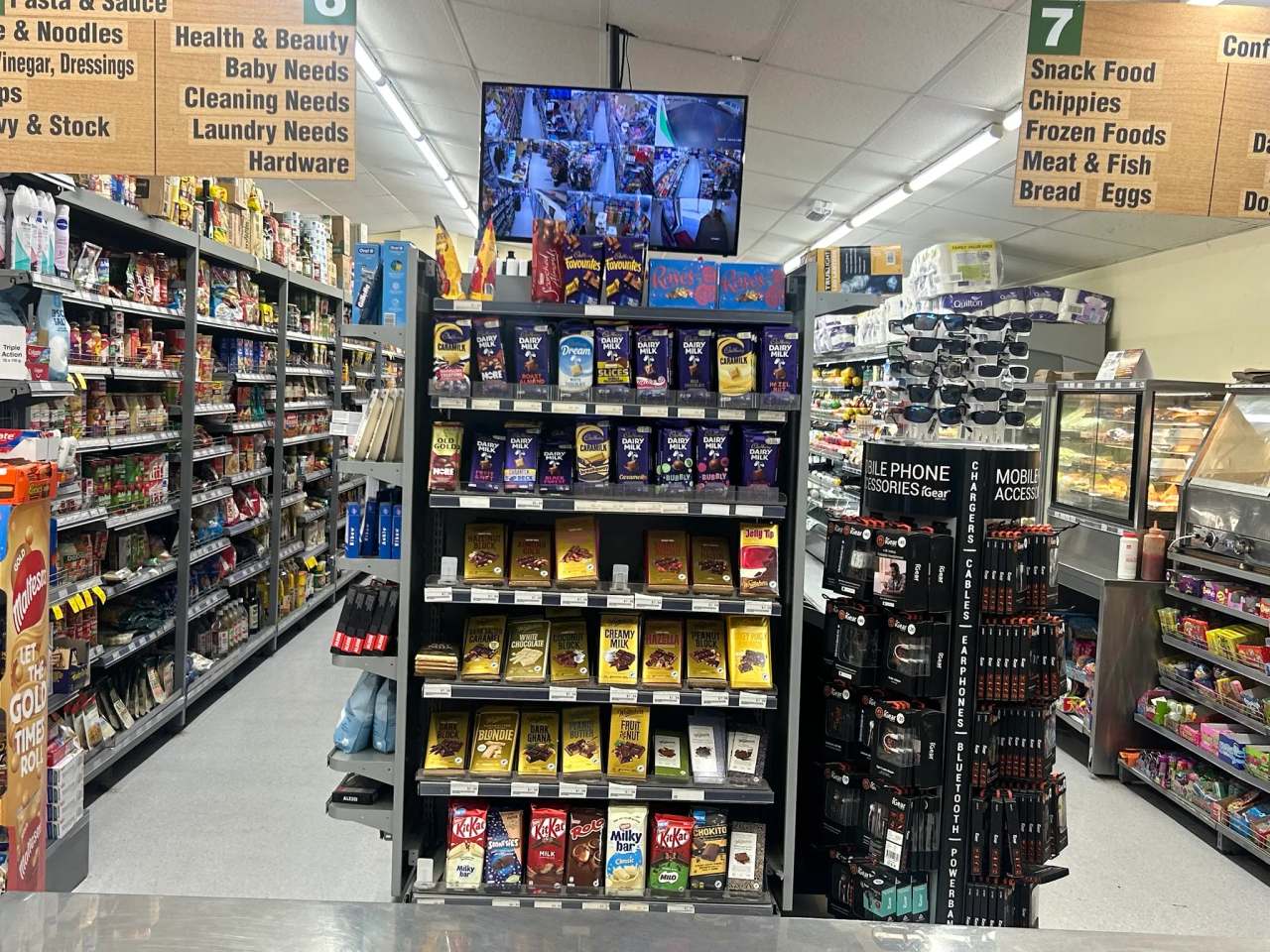 JELLICOE SUPERMARKET — photo 3