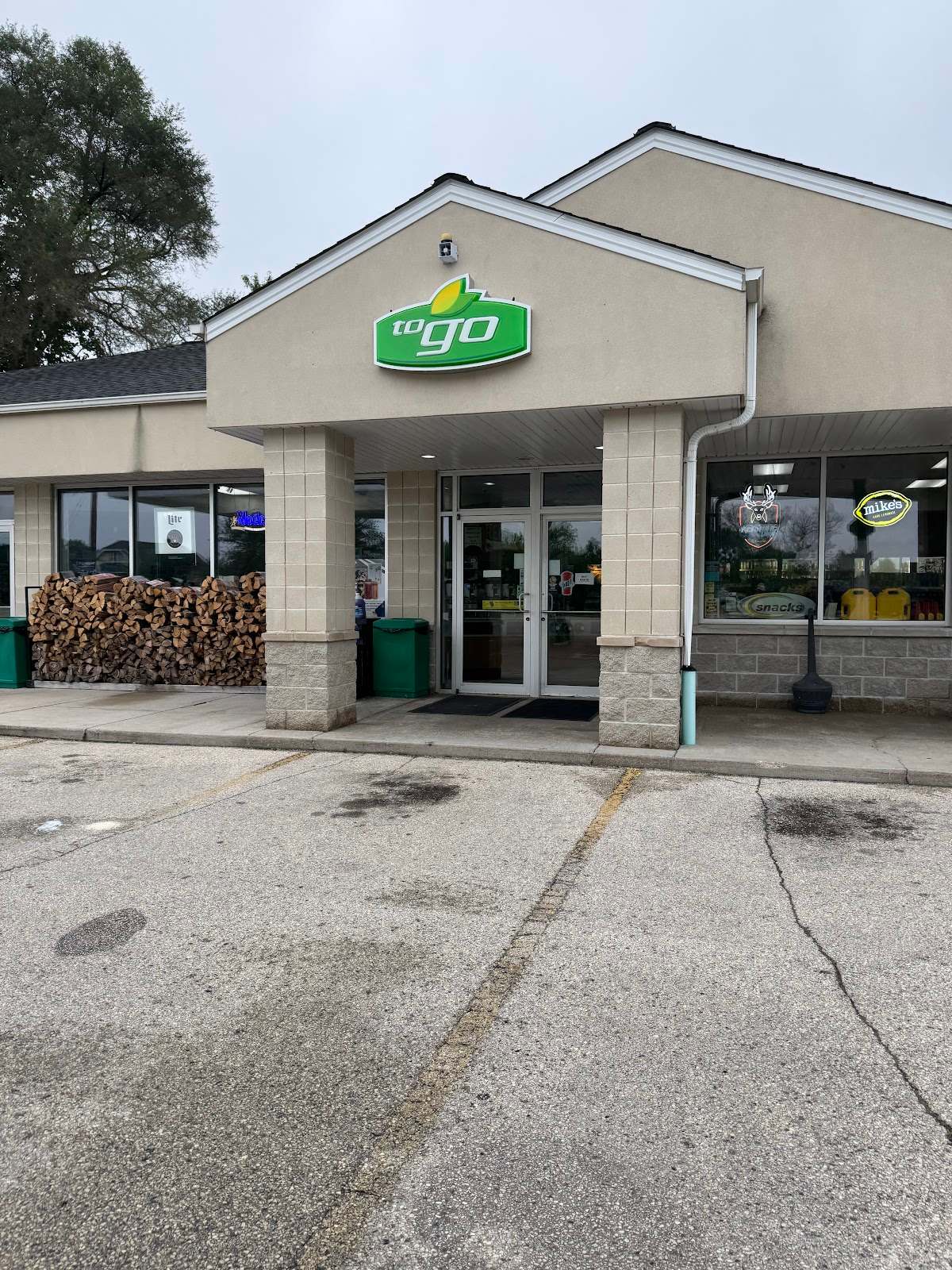 bp (Co Rd P) — photo 2
