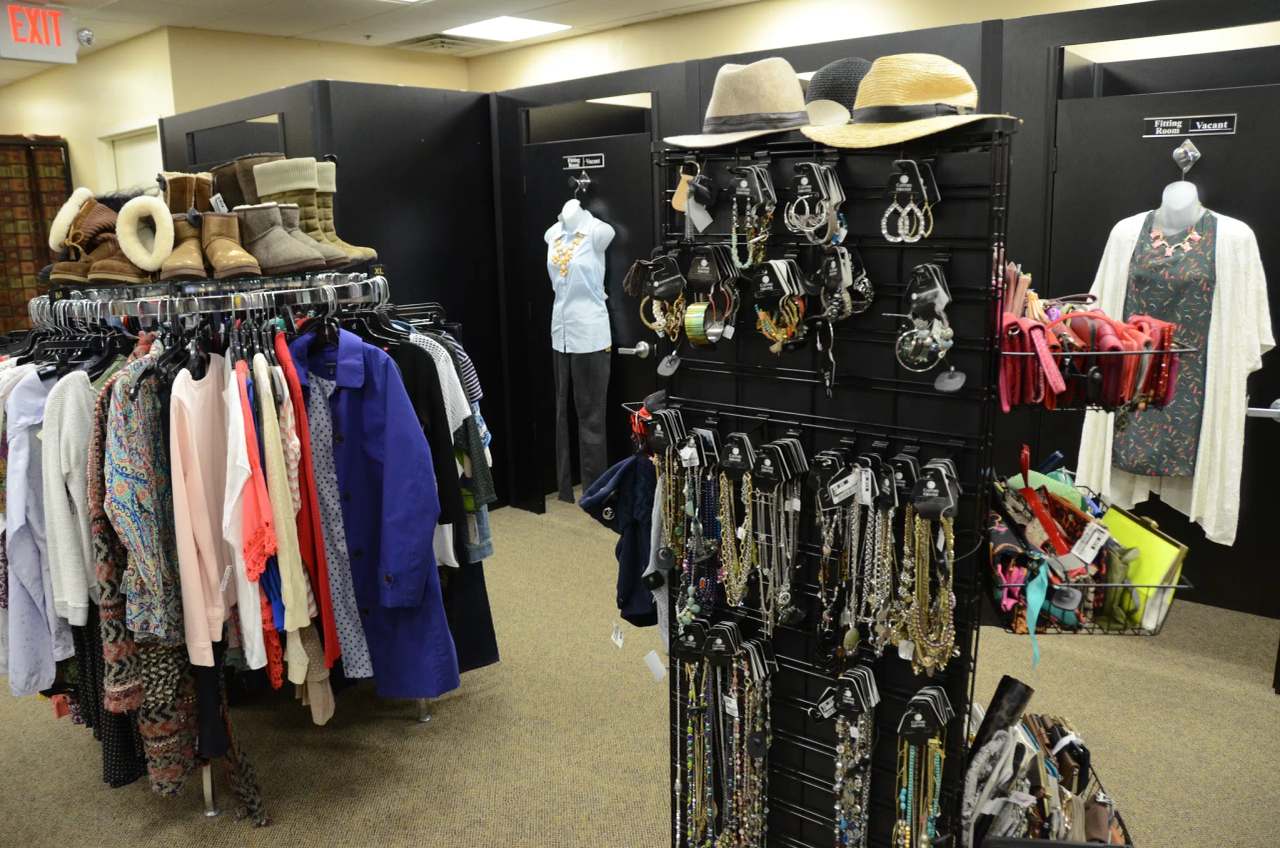 Clothes Mentor Brookfield, WI — photo 3