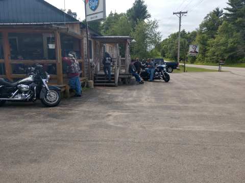 Harleys Den Bar And Grill — photo 3