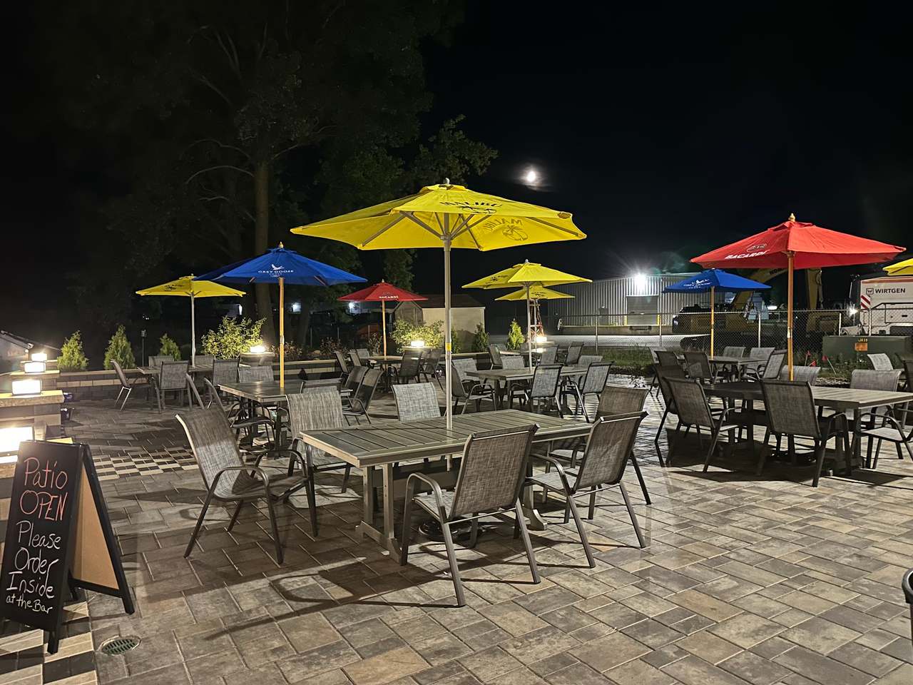 Raceway Bar & Grill — photo 1