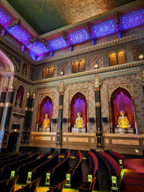 The Oriental Theatre — photo 3