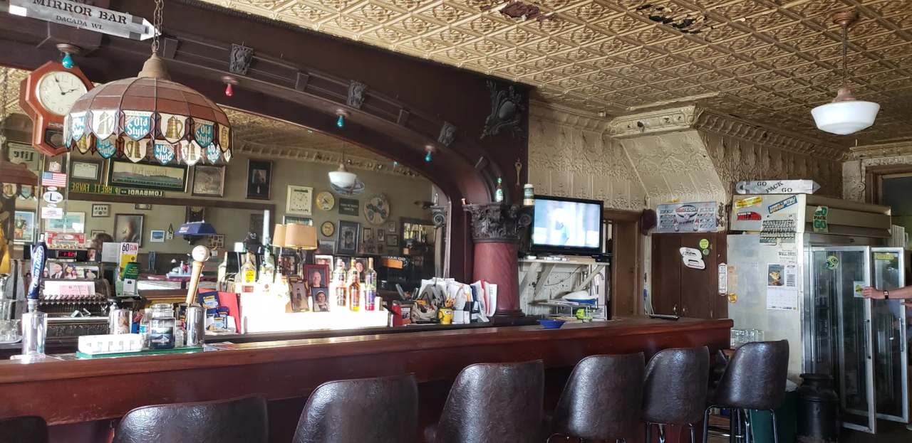 Mirror Bar — photo 1