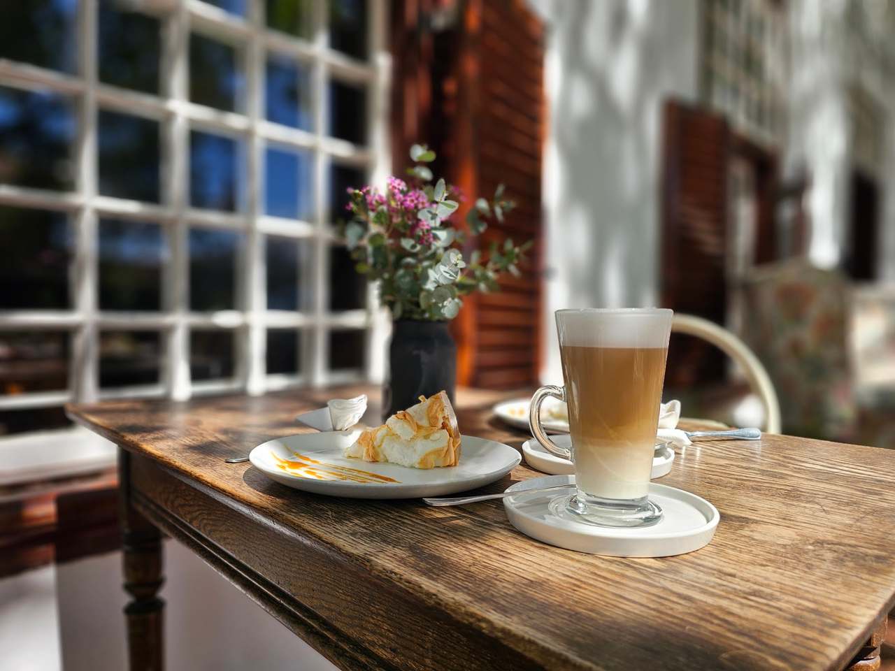 Avignon House & Café — photo 4