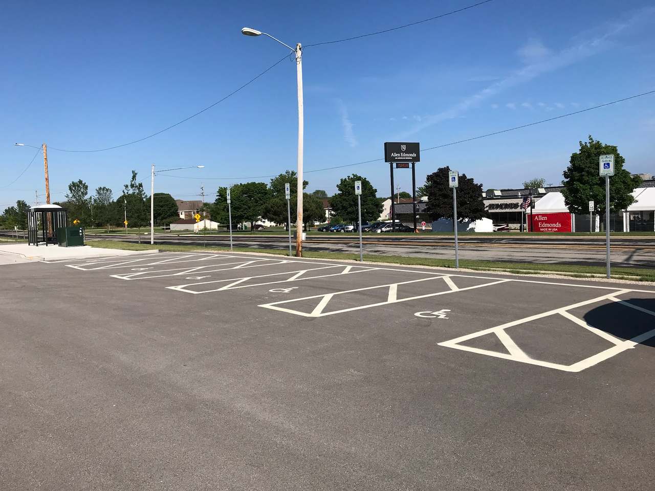 Port Washington Park & Ride — photo 5