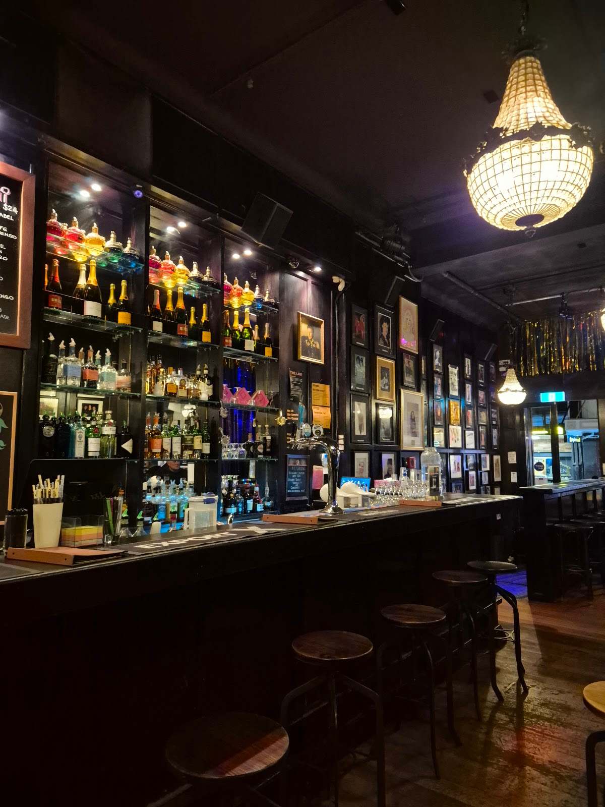 Scotty and Mal's Cocktail and Lounge Bar — photo 3