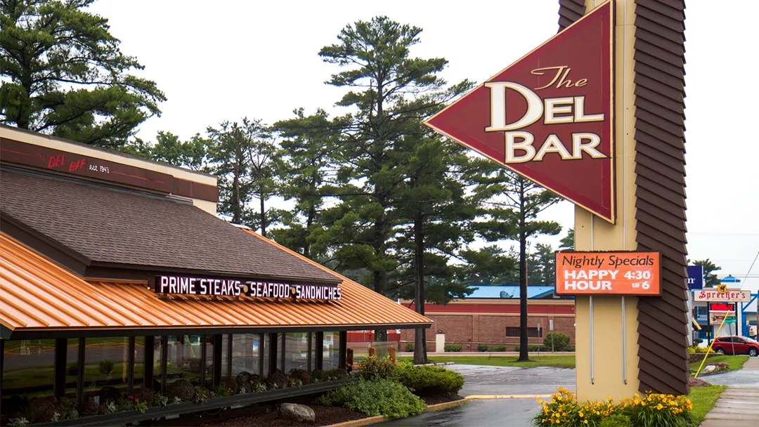 The Del-Bar — photo 1
