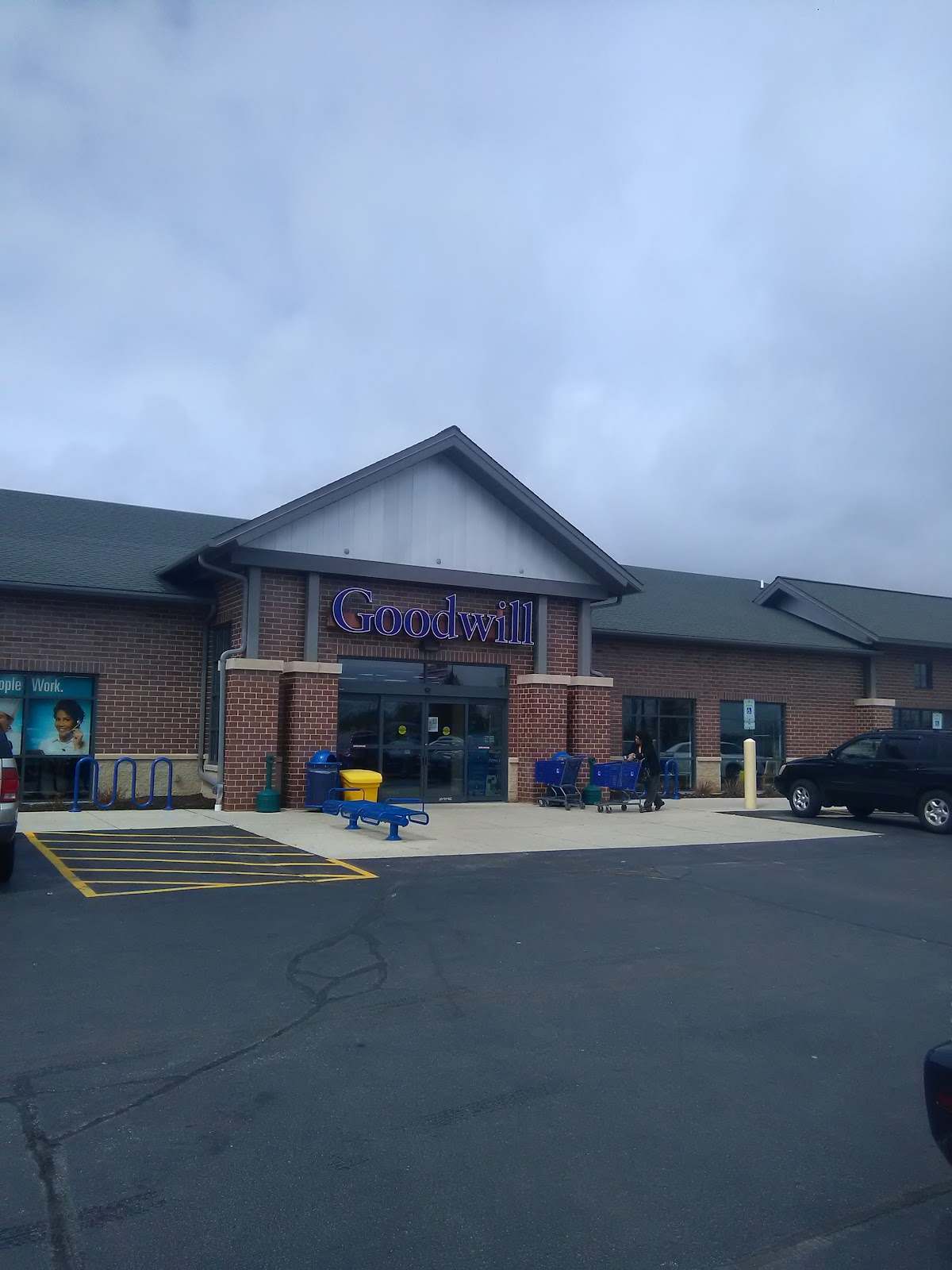 Goodwill Store & Donation Center — photo 1