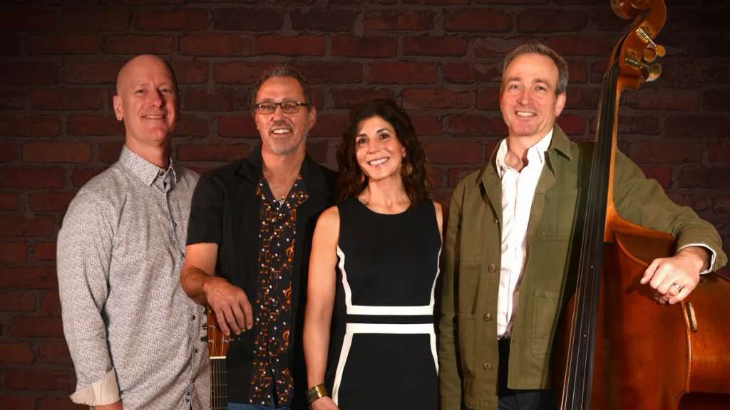 Live music with Tonic Roots