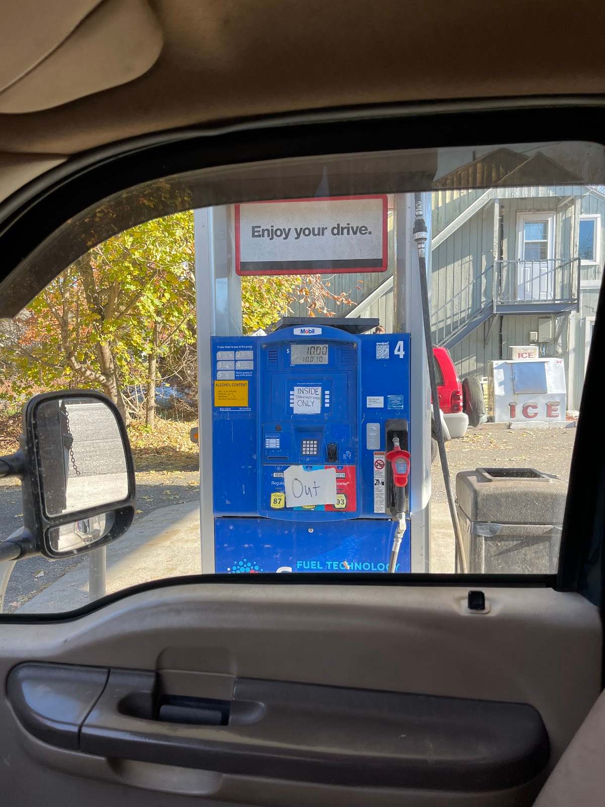 Mobil — photo 2