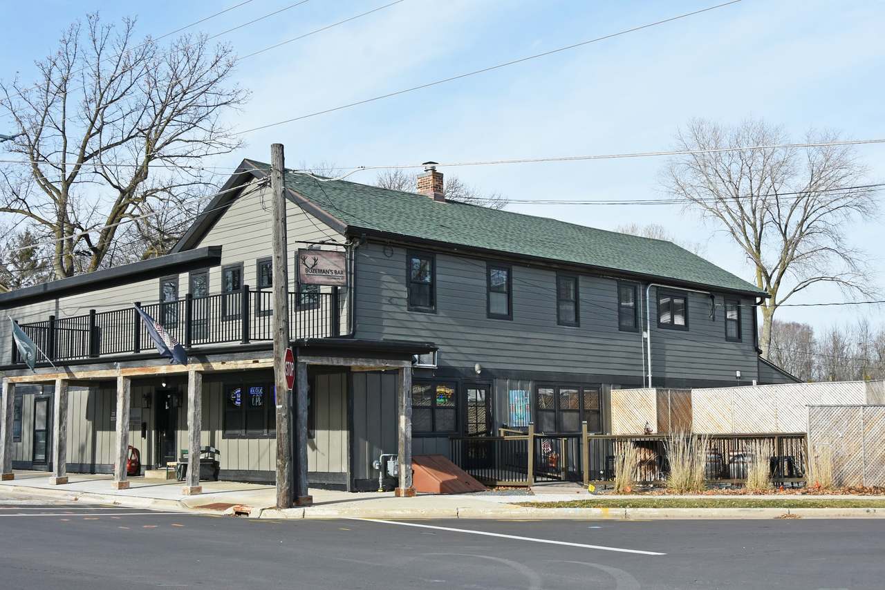 Bozeman’s Bar — photo 4