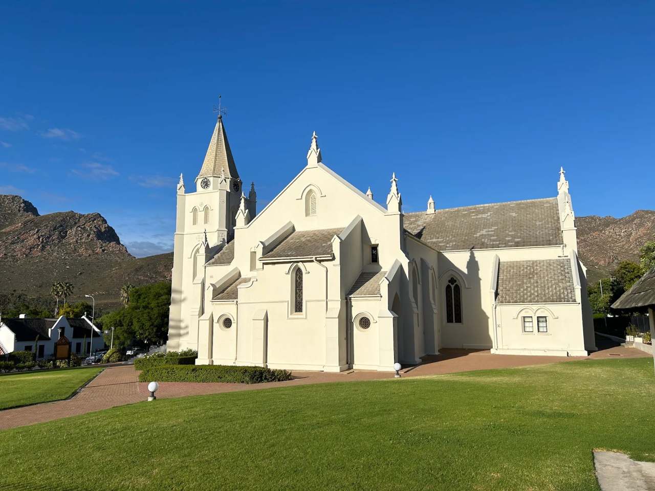 Dutch Reformed Church Montagu — photo 1