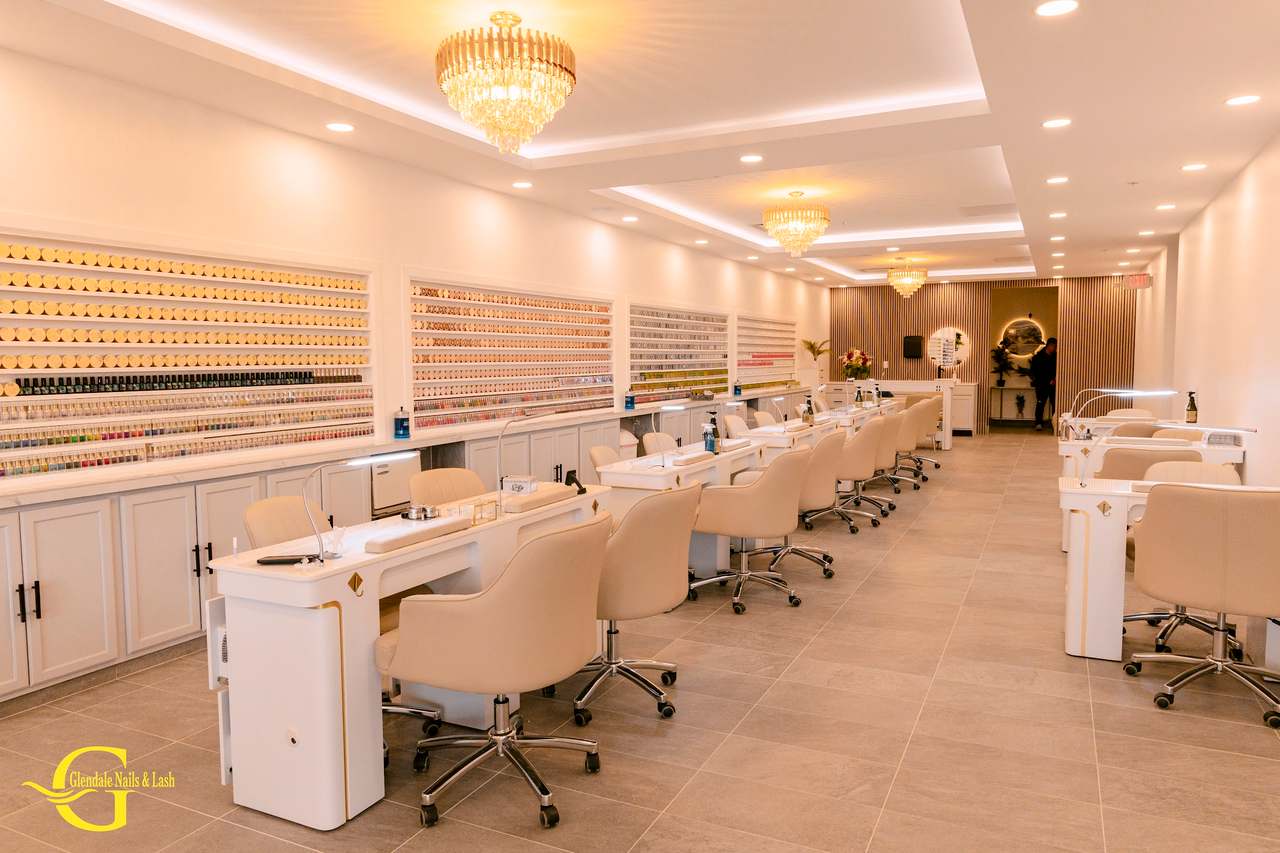 Glendale Nails & Lash — photo 1