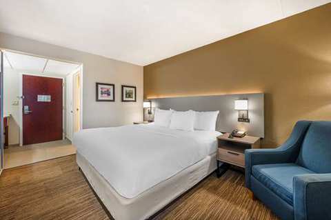 Comfort Inn & Suites East Hartford - Hartford — photo 2