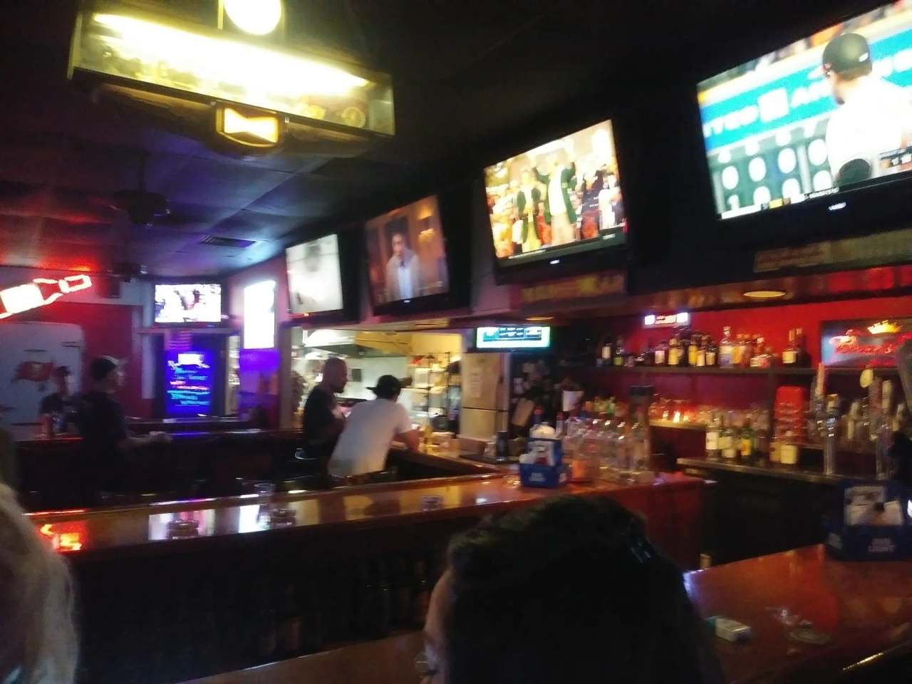 Sunset Lounge — photo 2