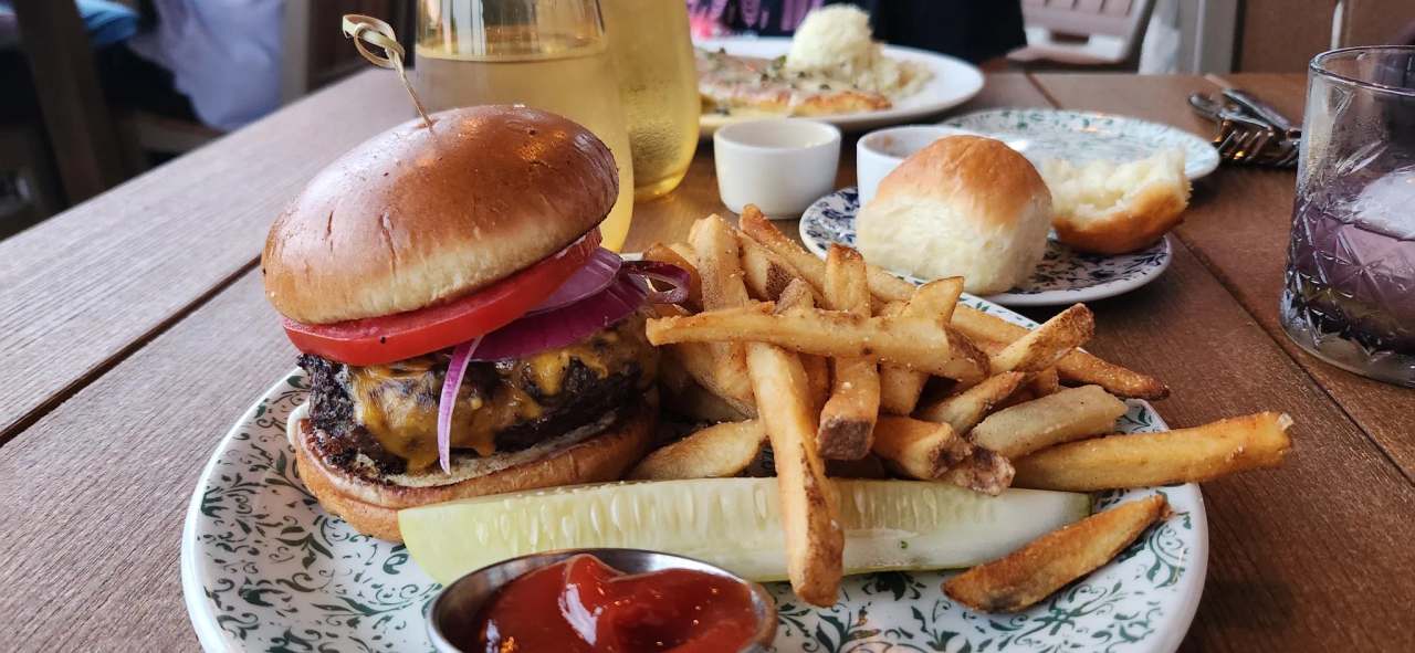 Daylene's Supper Club — photo 3