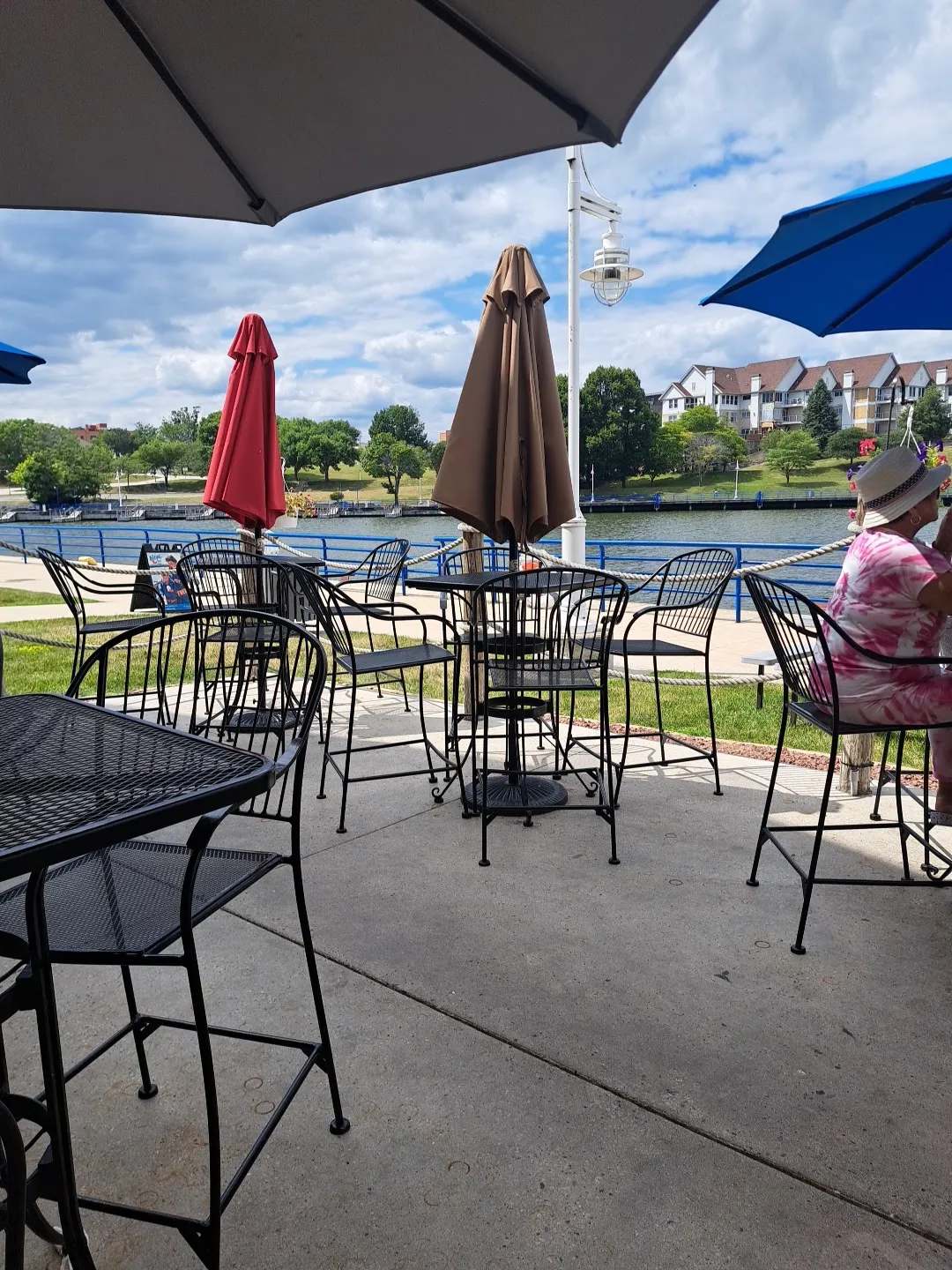 Anglers Pub & Grill — photo 1