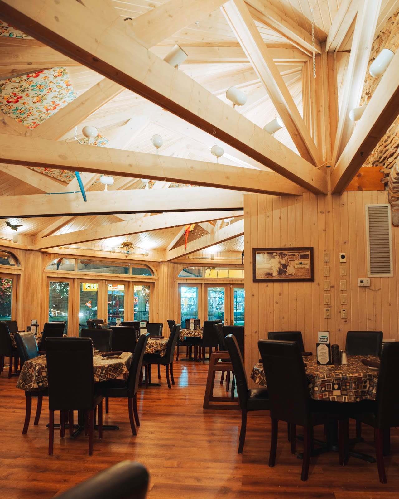 House of Embers Restaurant — photo 1