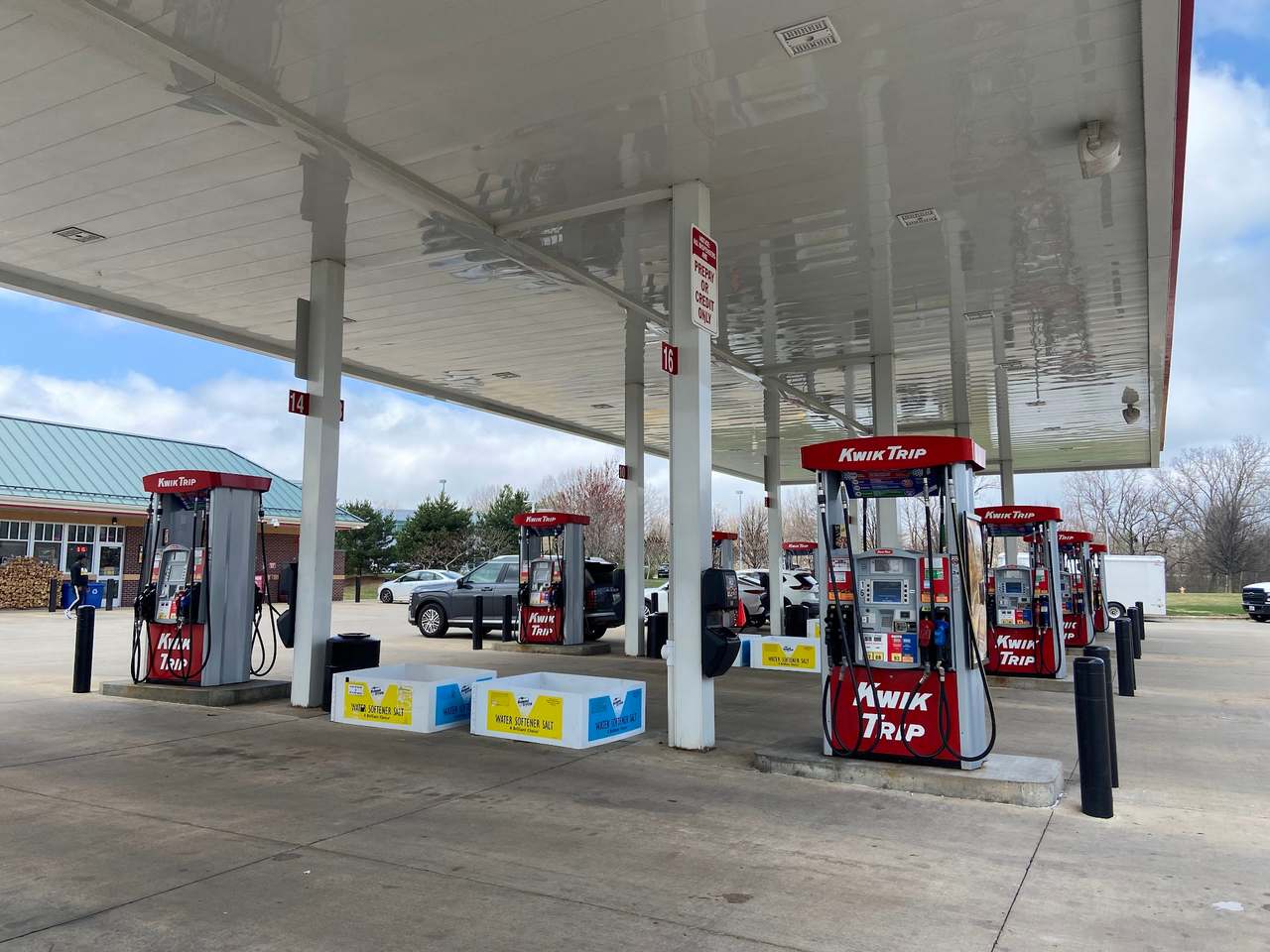 Kwik Trip (S Silverbrook Dr) — photo 3