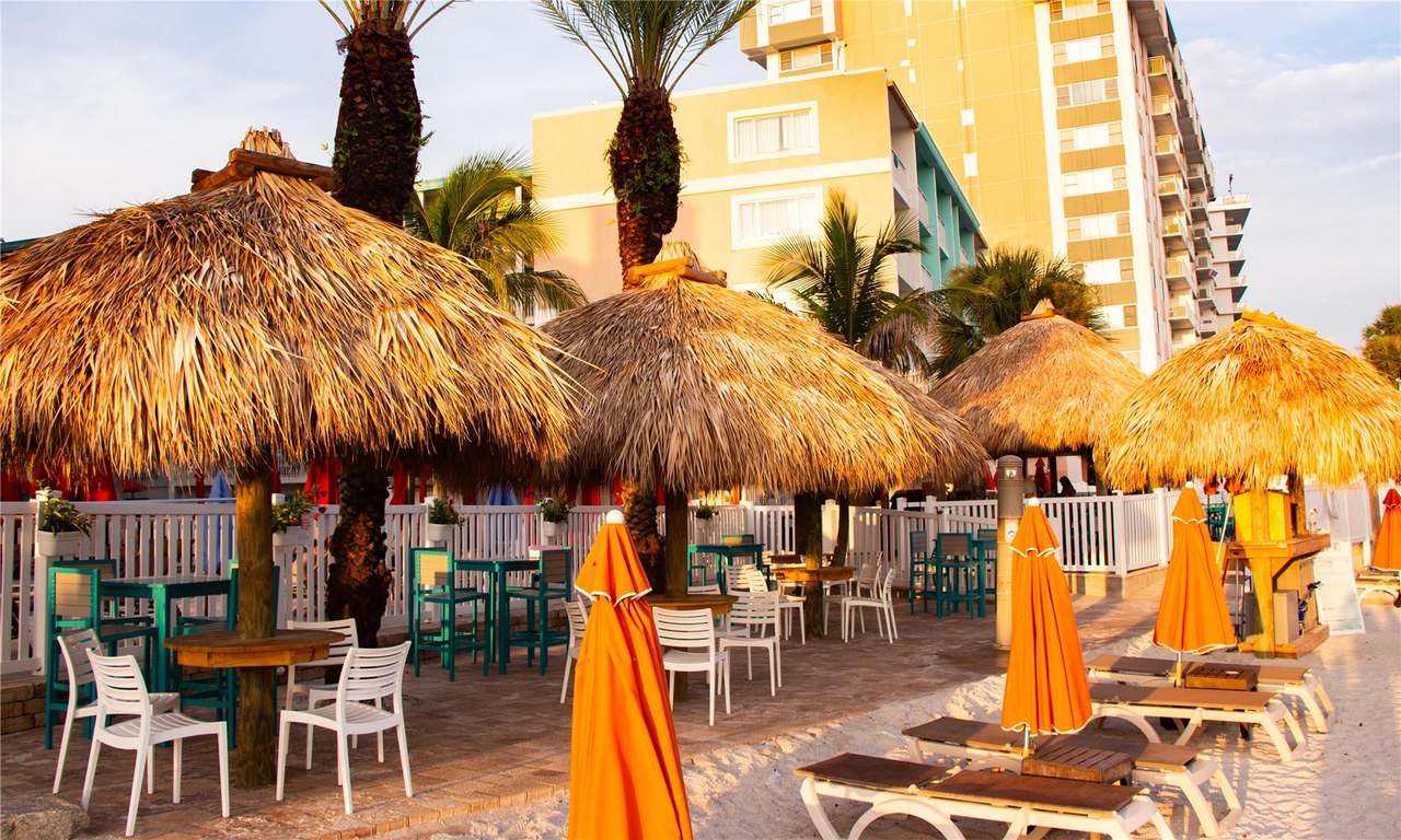 Hampton Inn & Suites Clearwater Beach — photo 1