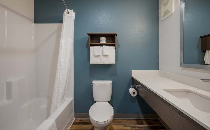 WoodSpring Suites Milwaukee - Menomonee Falls — photo 3