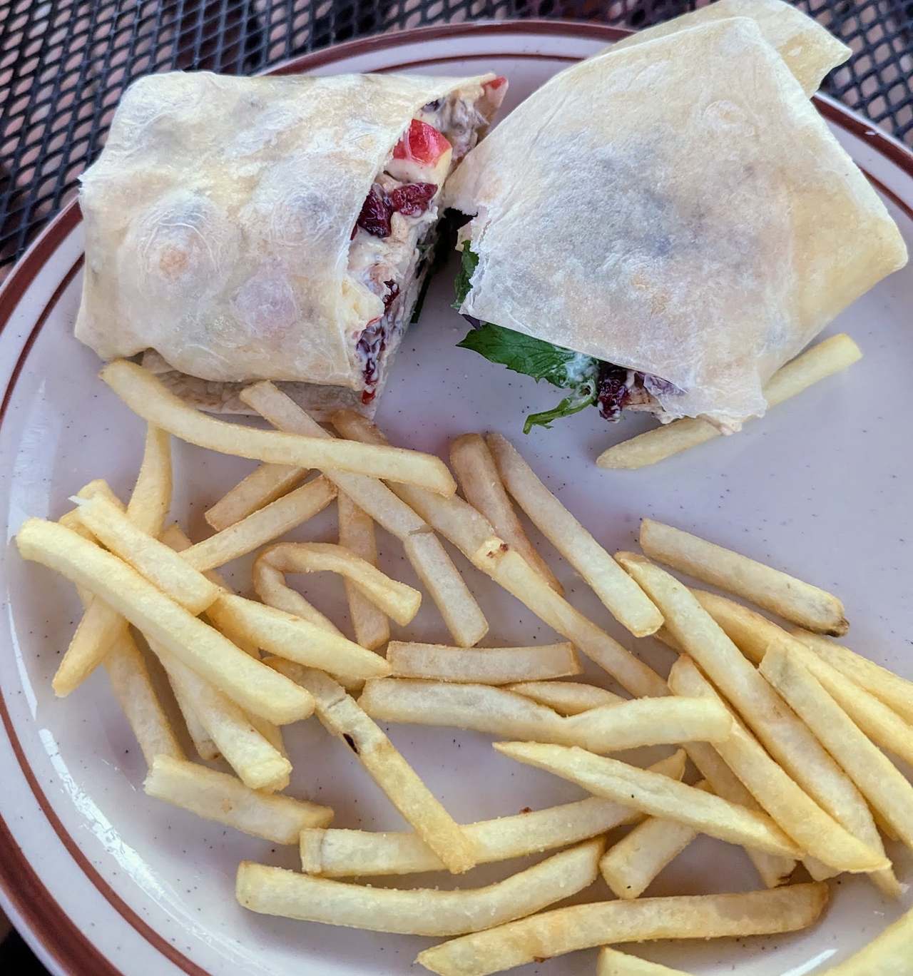 Hooked at Outboards Bar and Grill — photo 1