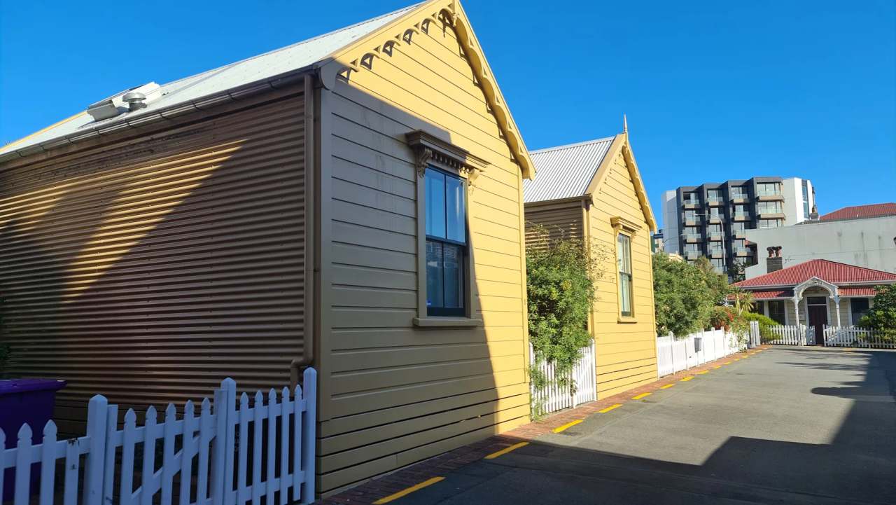 Wellington City Cottages — photo 1