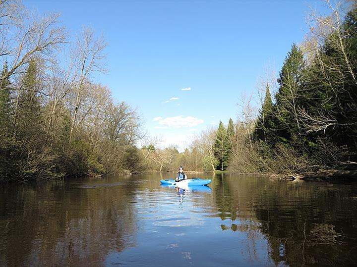 Oconto River Rafting & Tubing and Pulcifer Pub — photo 1