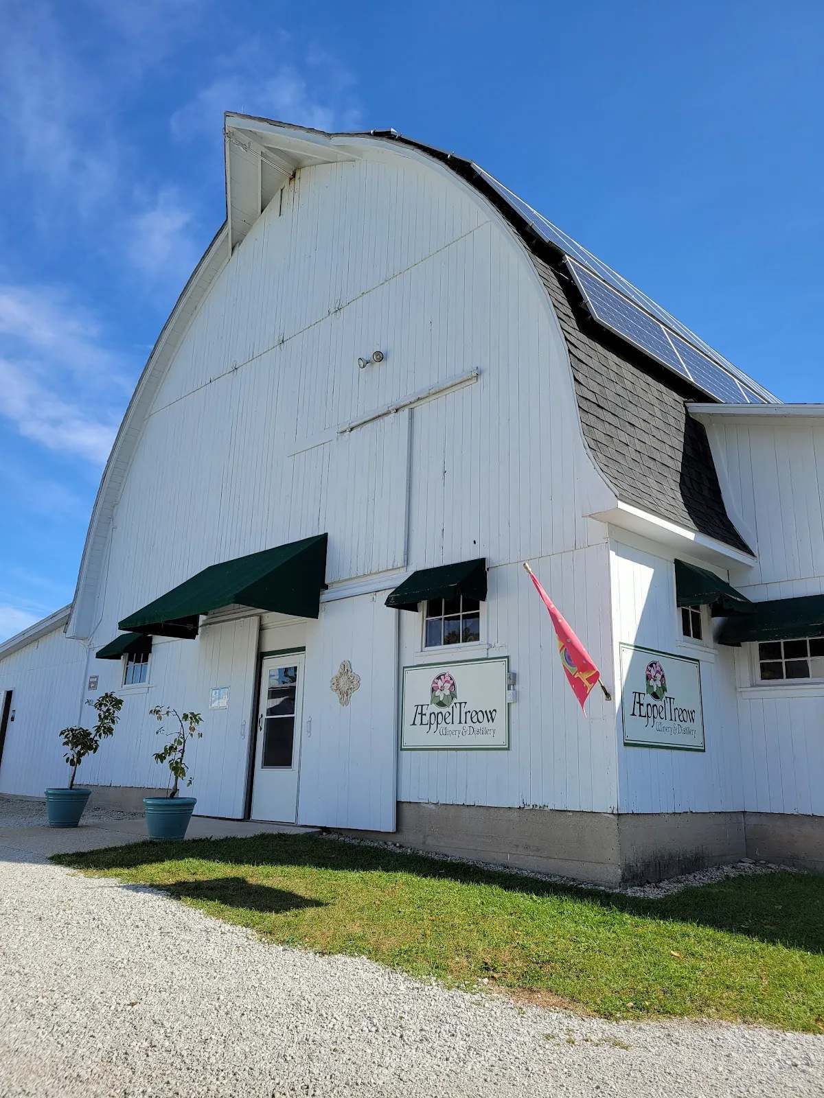 ÆppelTreow Winery — photo 1