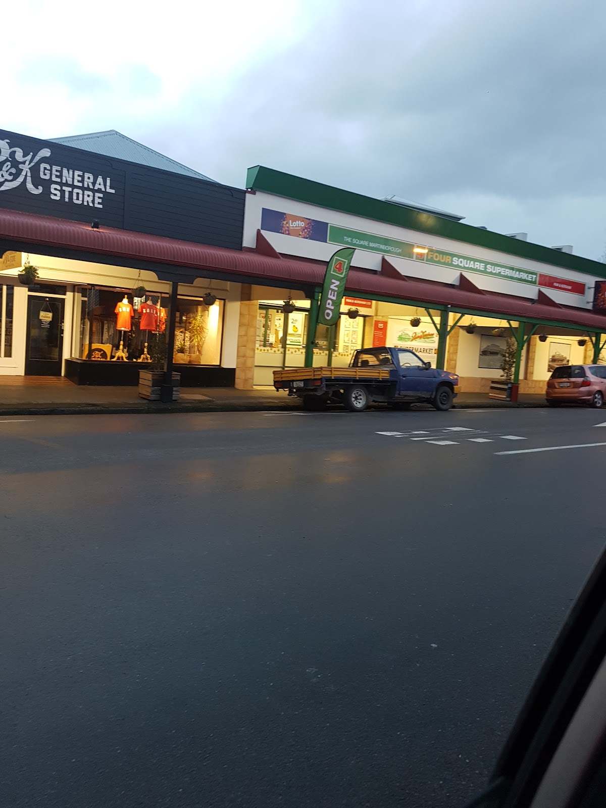 Four Square Martinborough — photo 4